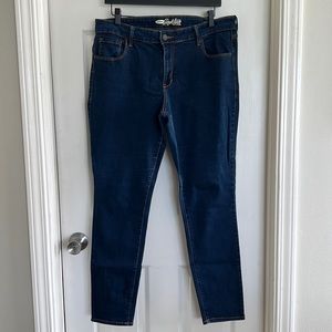 Old Navy - Rockstar Skinny Jean - Dark Denim - Size 16 - EUC